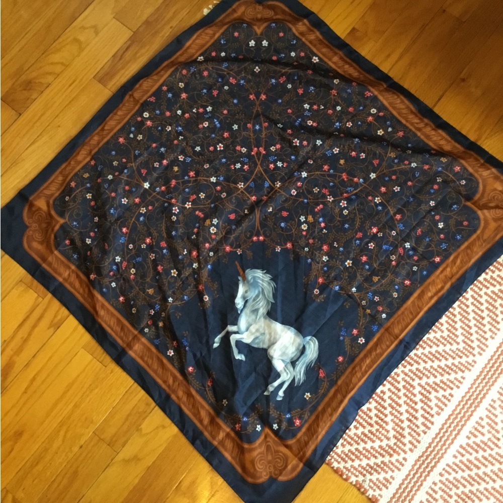 Unicorn Print Silk-Feel Square Scarf